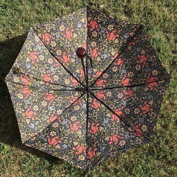 Black floral umbrella - Picture 2 of 6